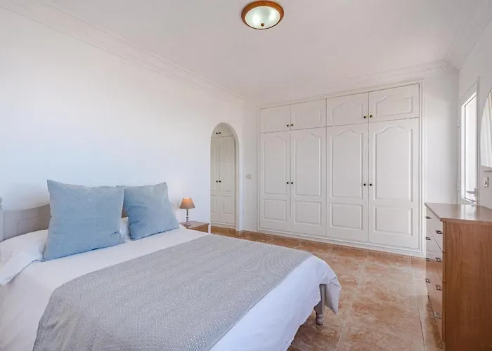 Tantulia El Conde 2 Адехе